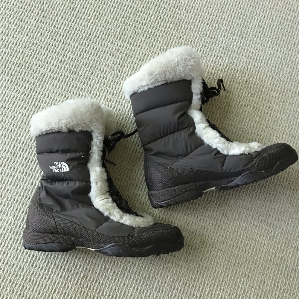 The North Face Goose Down filled Brown Women’s Boots size 9.5